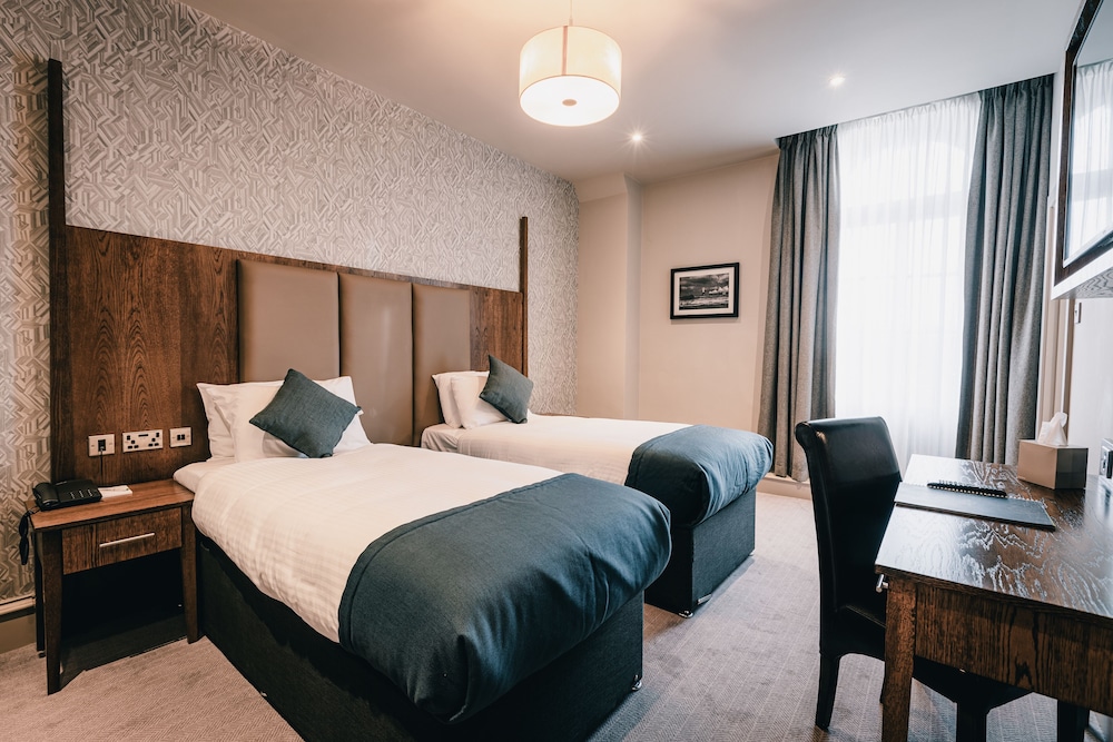 Station Hotel Aberdeen 12/67