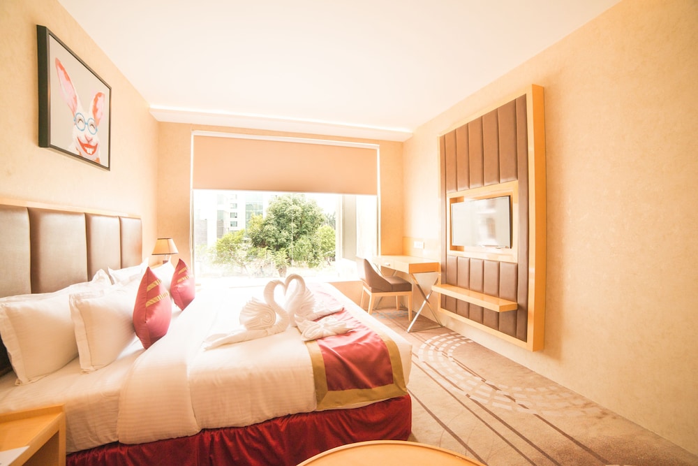 Hotel D'corbiz 32/40