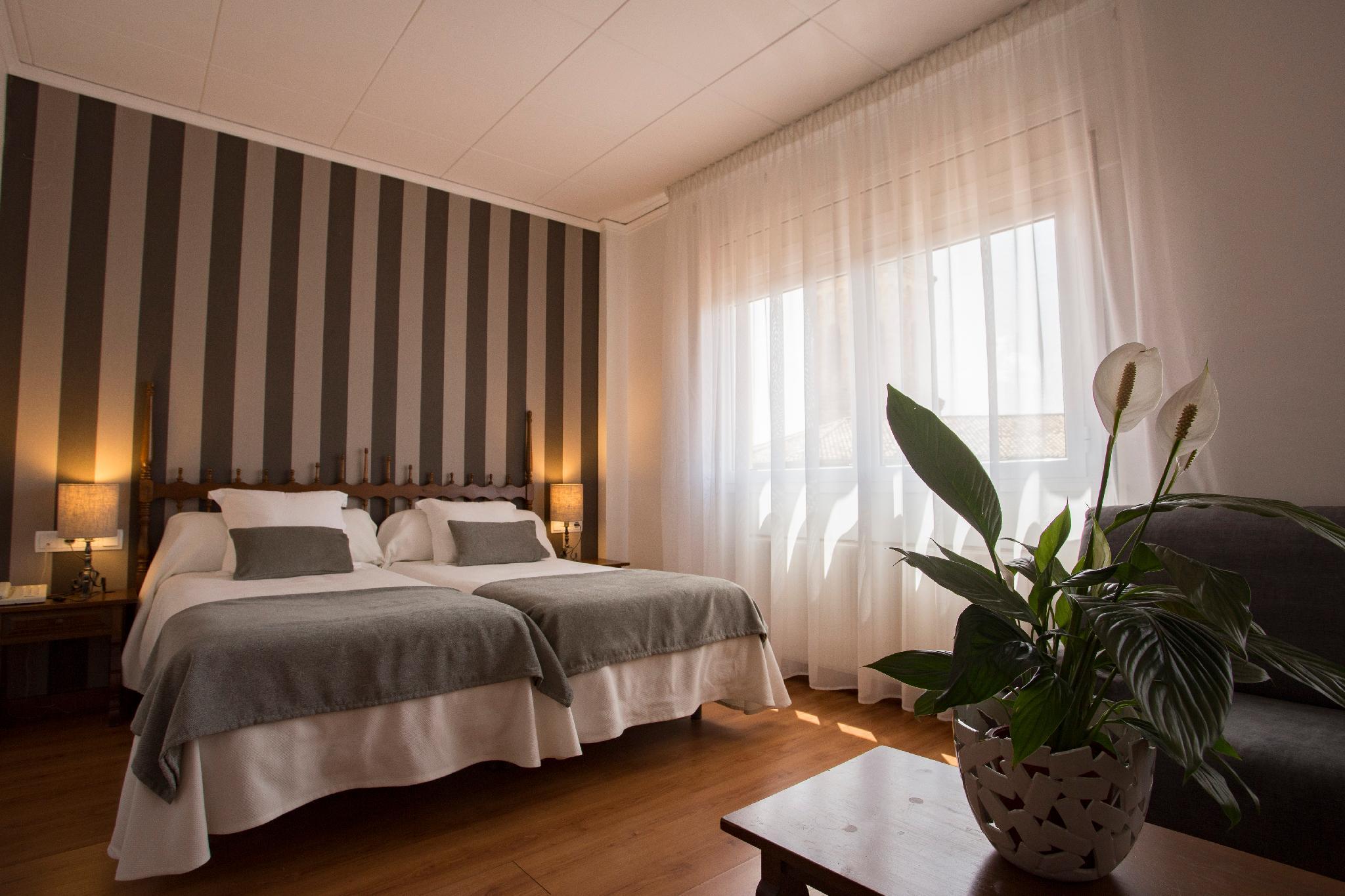 Room, Single