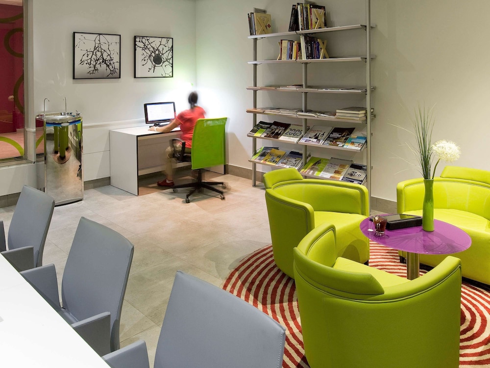 Ibis Styles Madrid Prado 28/50