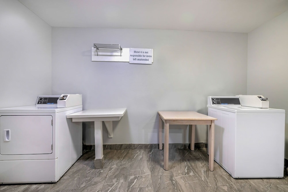 Motel6 Fort Worth, TX - Burleson 51/60
