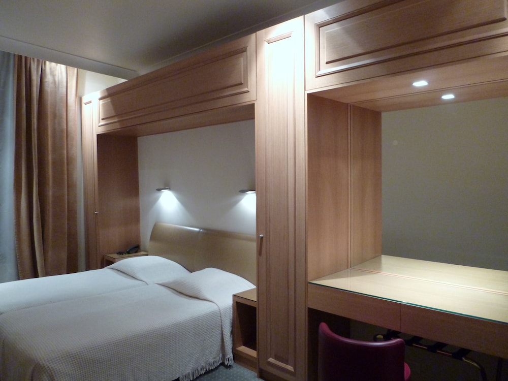 HOTEL DU VIEUX MARAIS 23/51