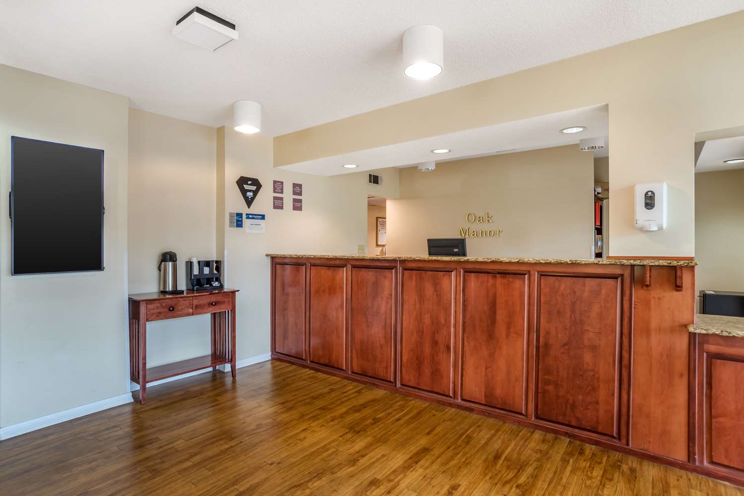 Best Western Oak Manor 7/32