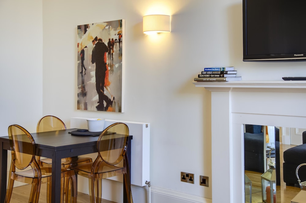 Clarendon Luxury Apartments 32/46
