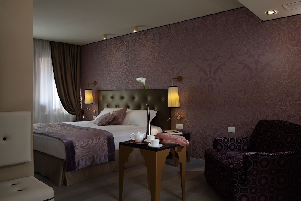 Arcadia Hotel 13/38