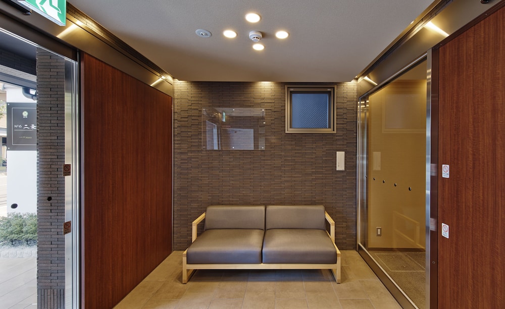 No6 Nijo-Hotel 6/34