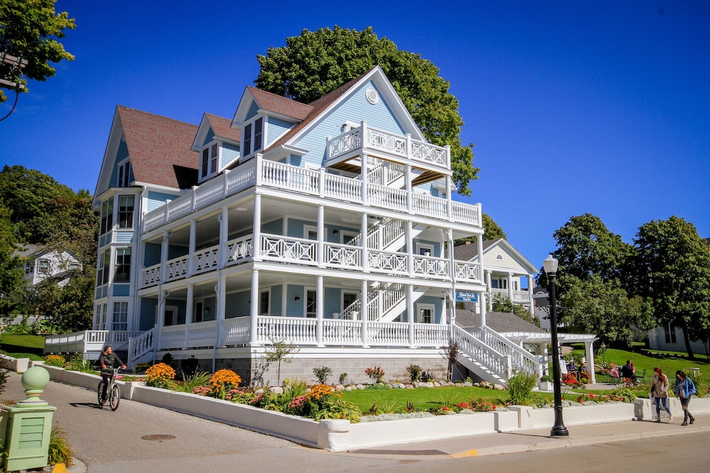Harbour View Inn 2/76