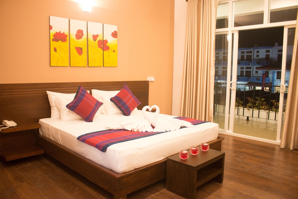 The Suite 262 14/50