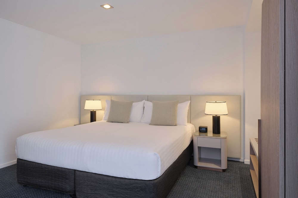 1 BEDROOM, APARTMENT