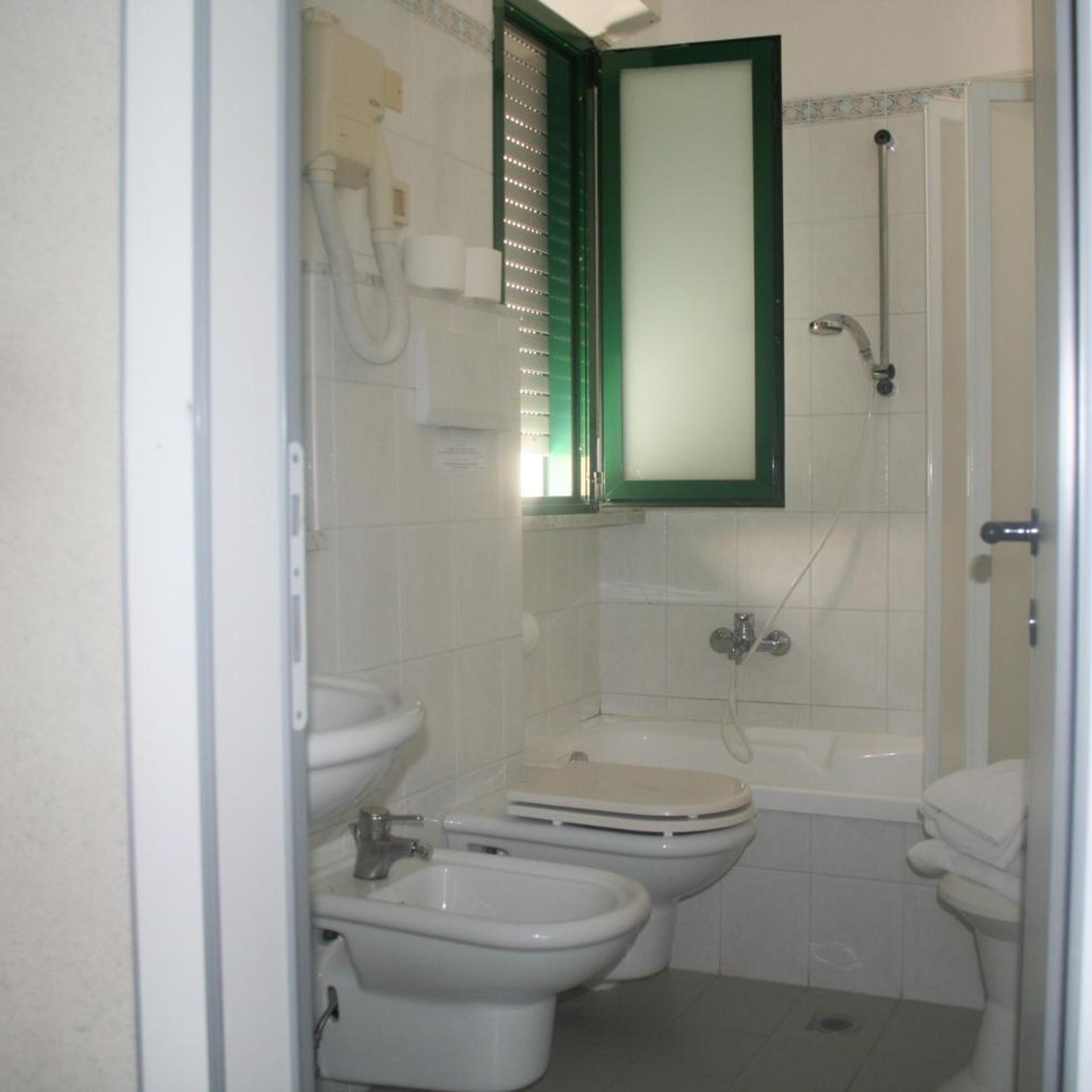غرفة رباعية، Hotel Saint Tropez Riccione 8/10