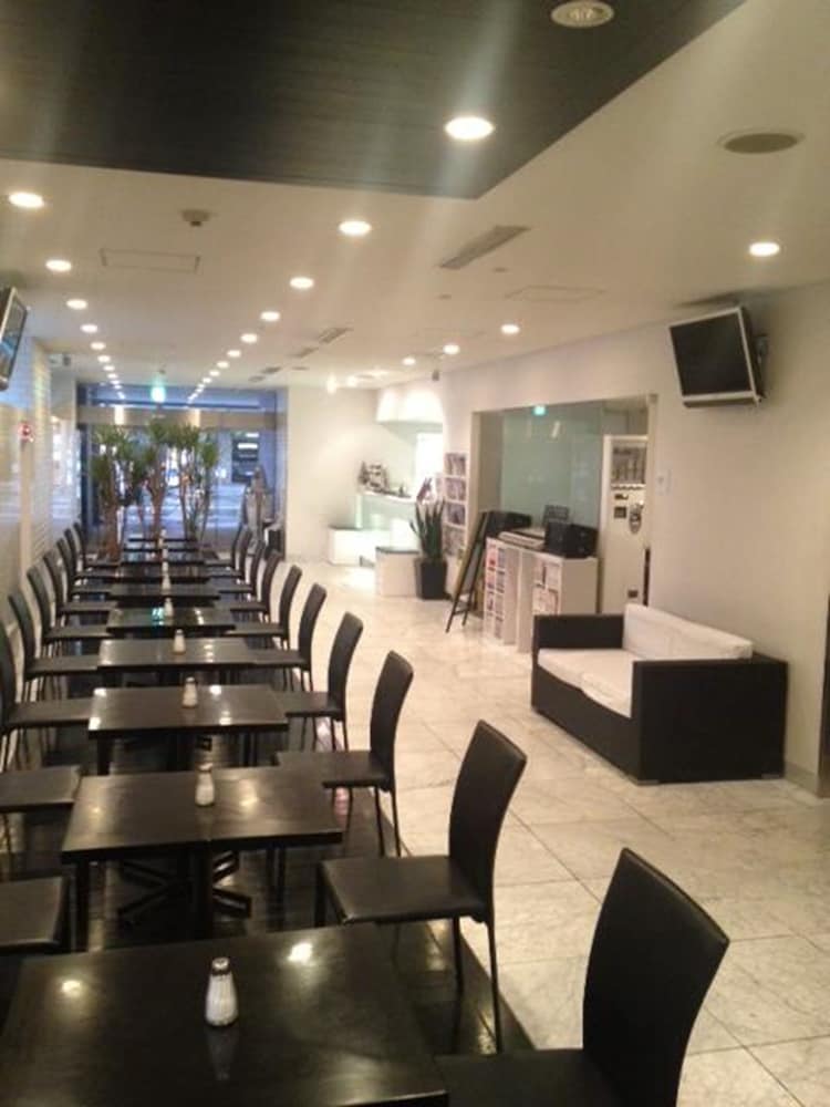 Hamilton Hotel Black 25/36