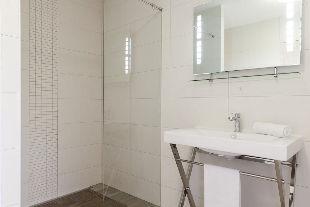 Charme Hotel Montbeliard Sud 40/40
