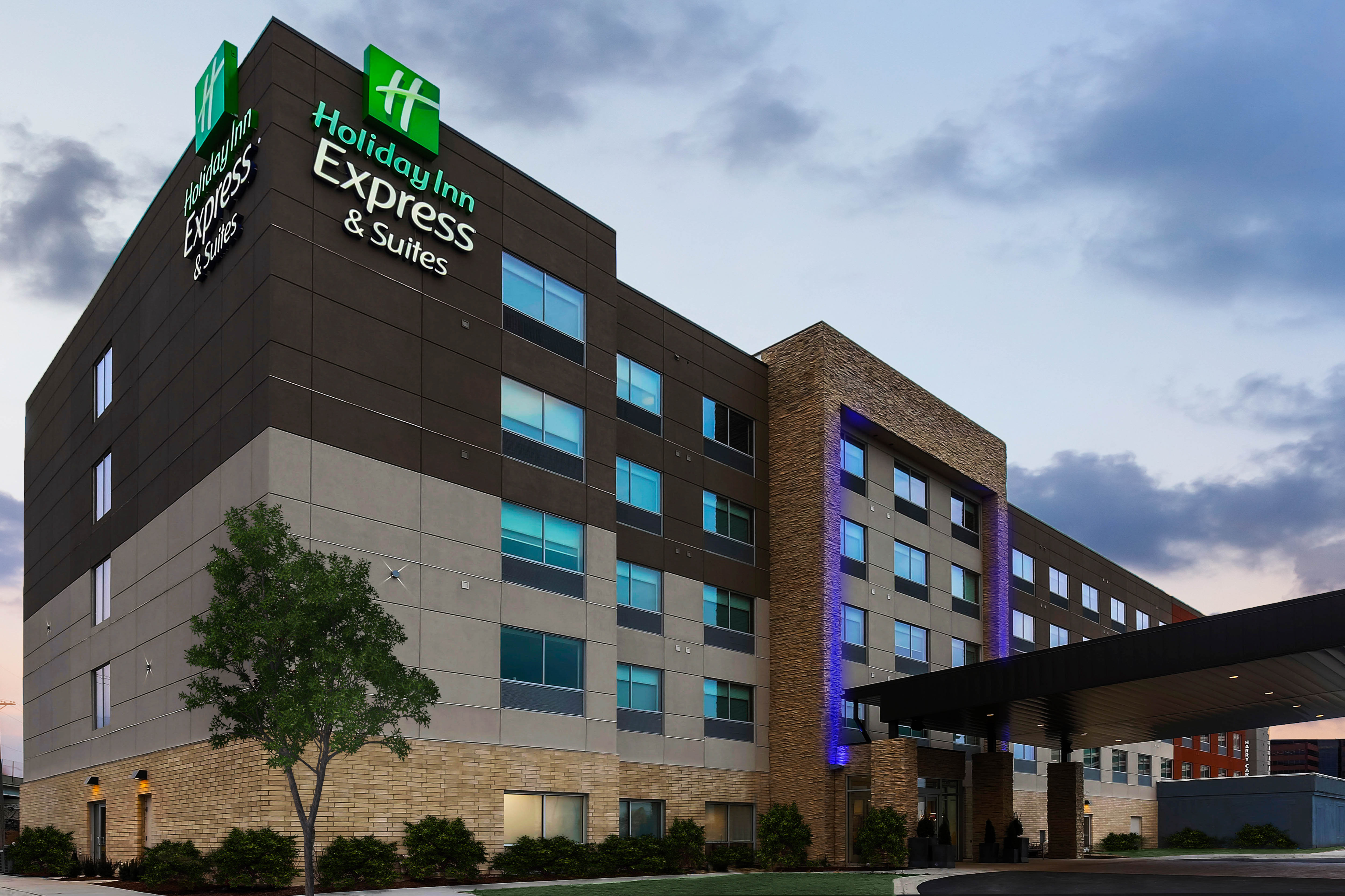 Holiday Inn Express & Suites Chicago O'hare Airport 5/60