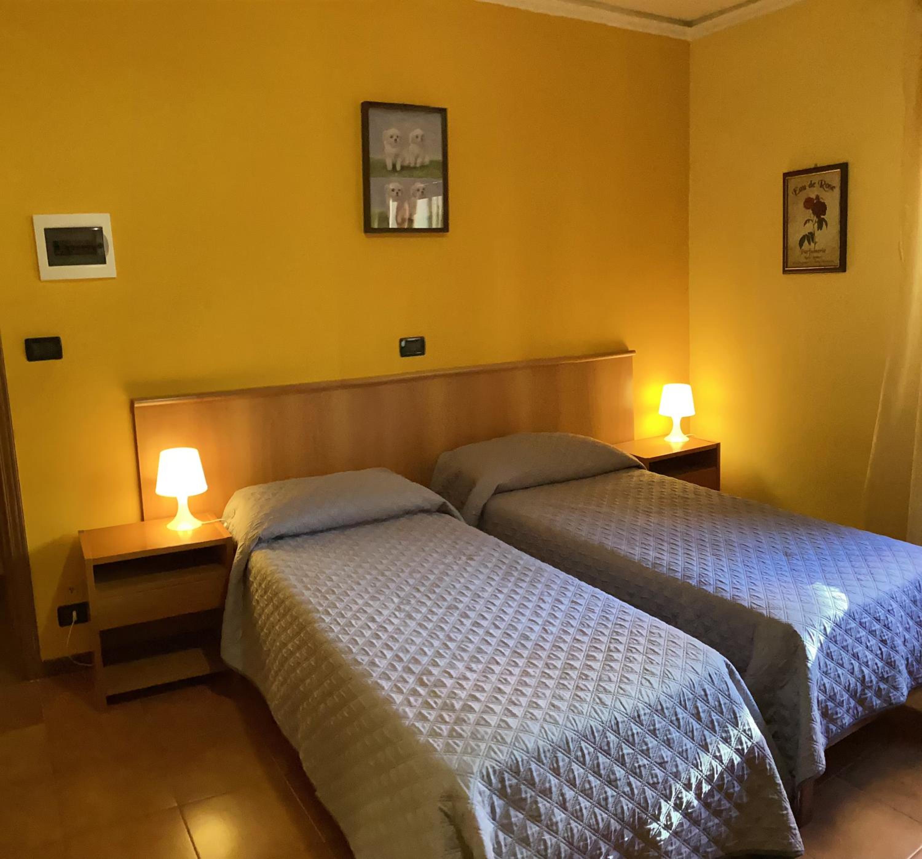 ROOM, DOUBLE BED, ANNEX