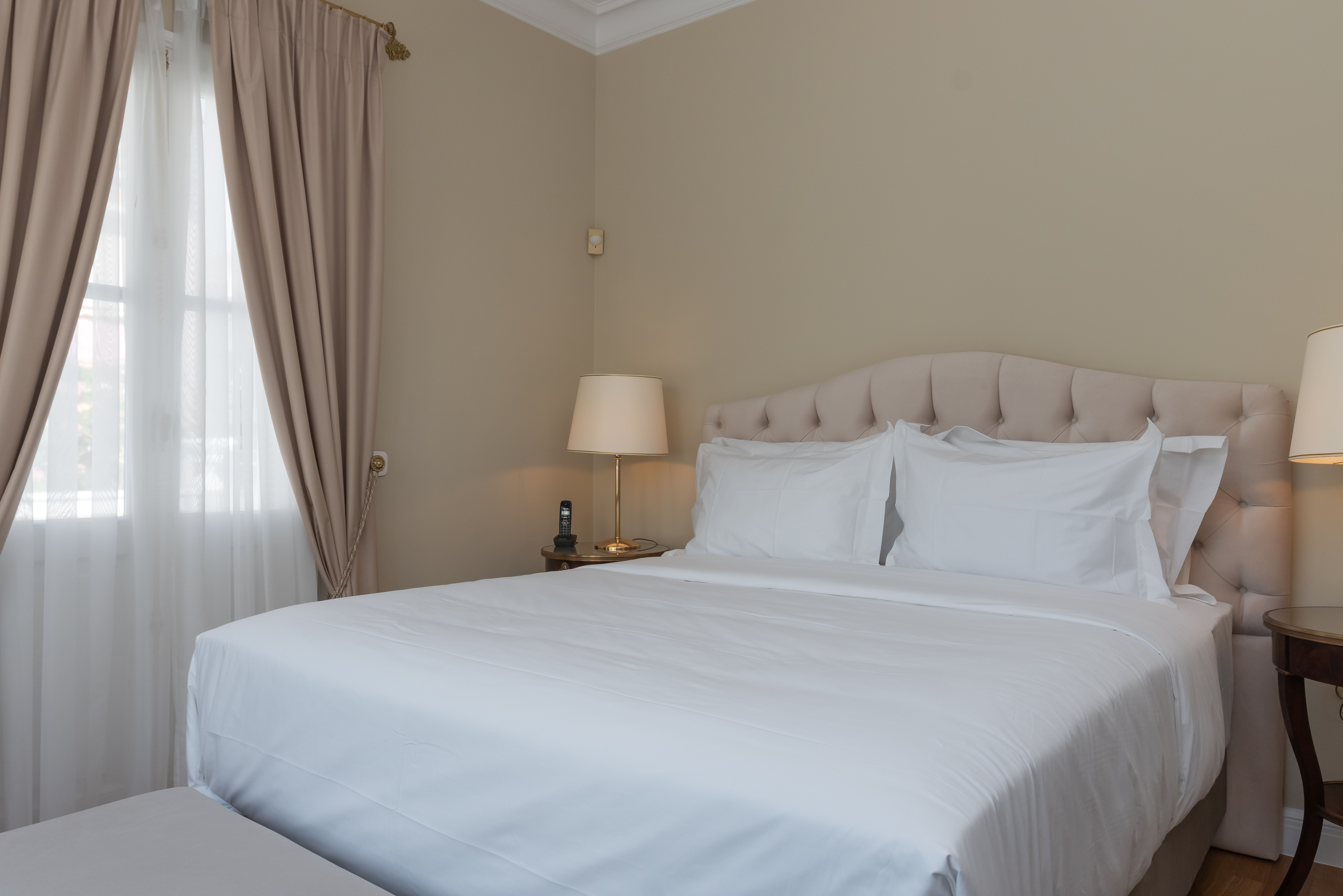 Signature, Suite, Acropolis View