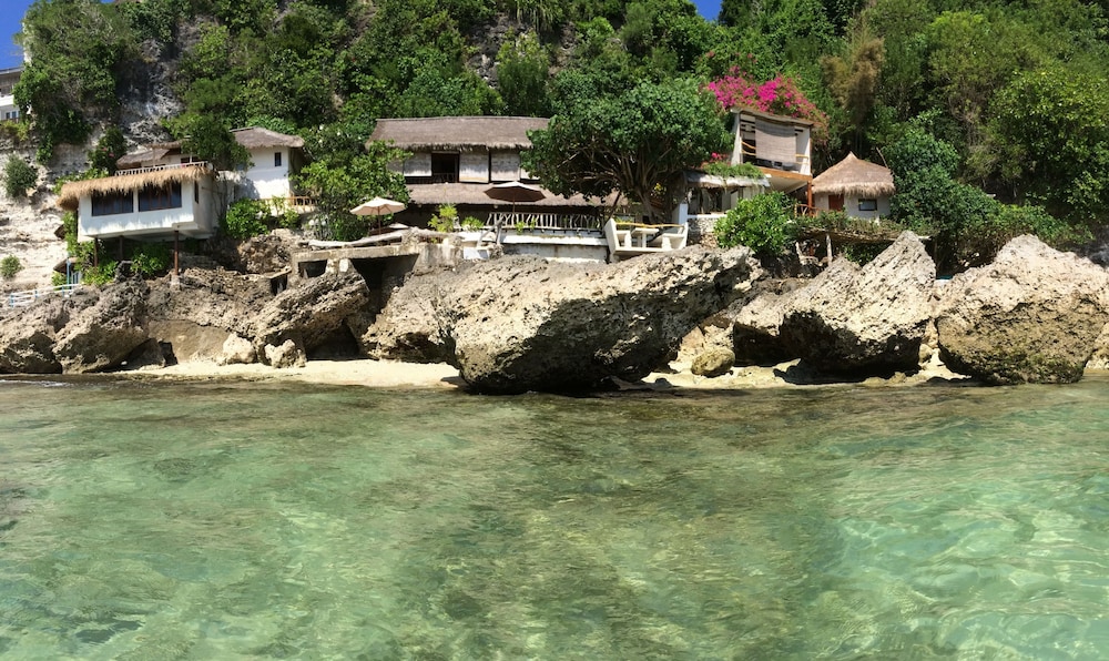 Rock 'N Reef Hotel 50/66
