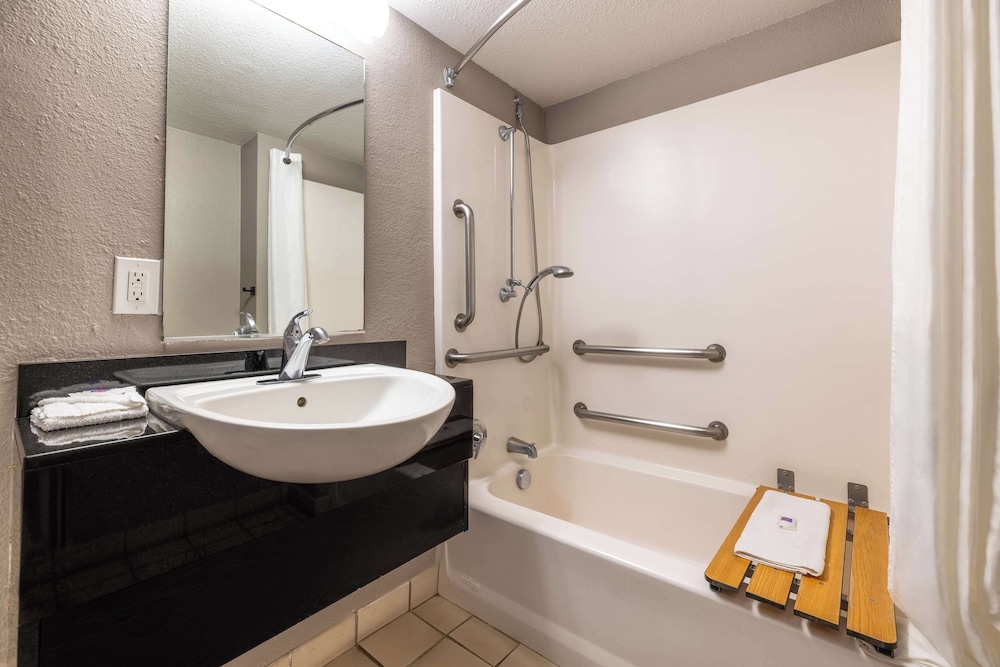 Motel6 Twin Falls, ID 42/43