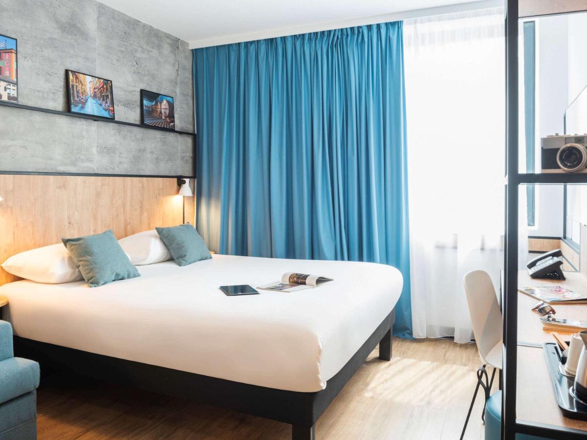 PREMIUM, DOUBLE BED, SOFA