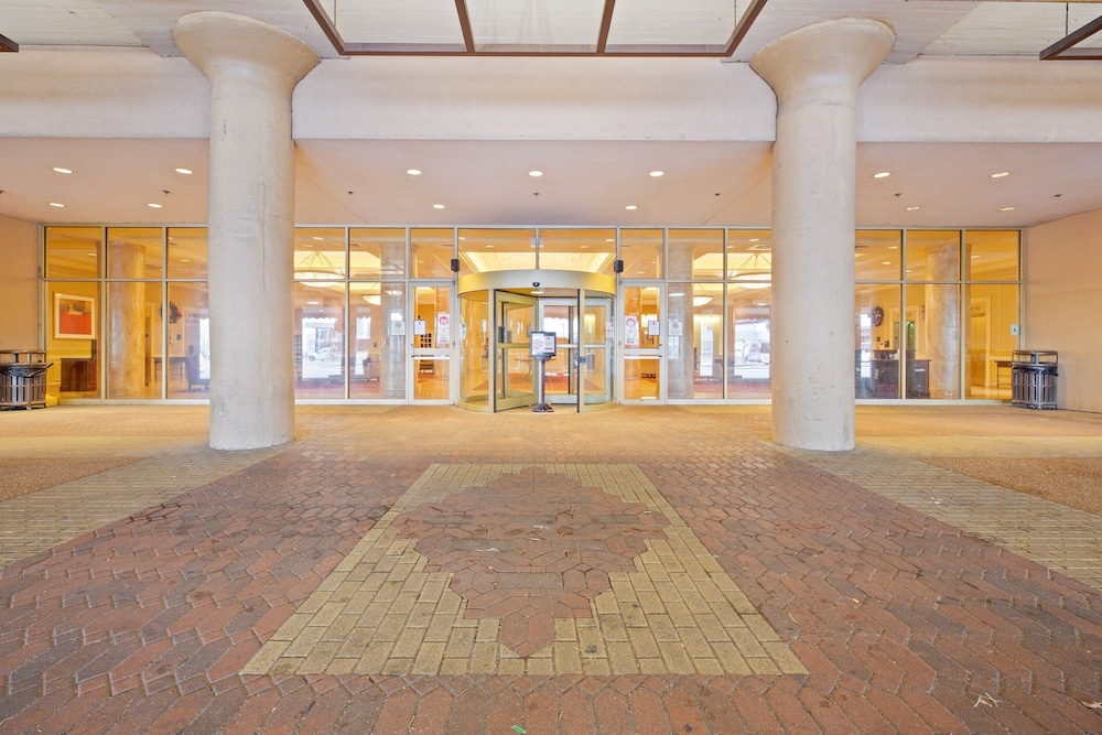 OYO Hotel St Louis Downtown City Center MO 22/22