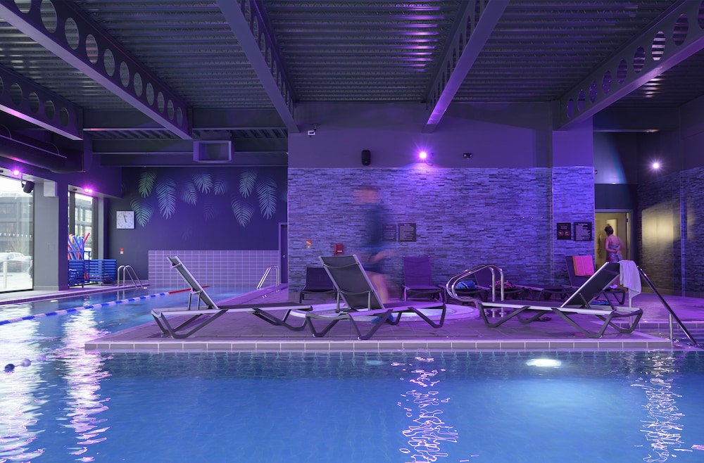 Village Hotel Basingstoke 12/34