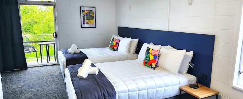 Urban Lounge Sleepery Rotorua, SureStay Collection by BW 27/63