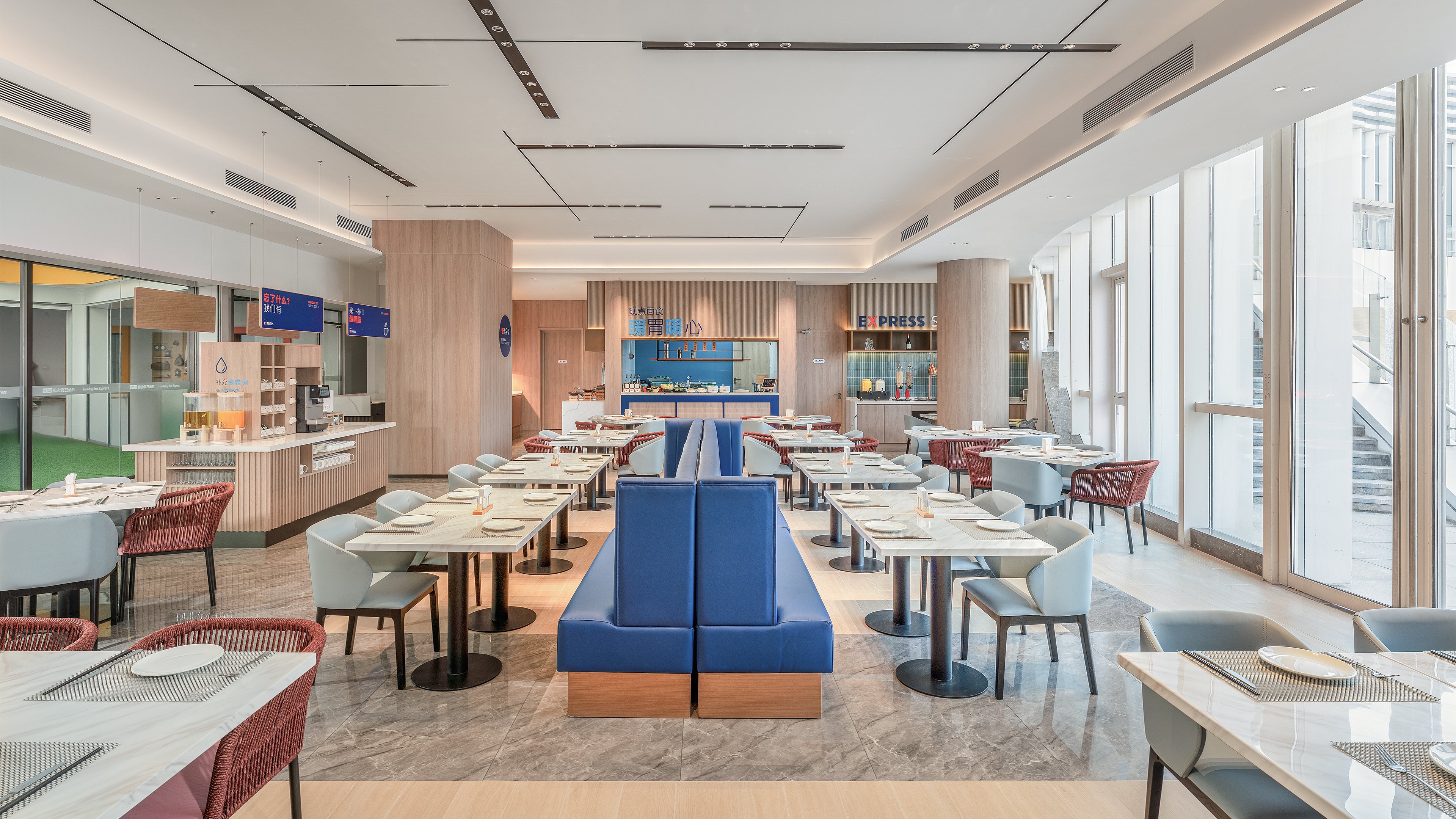 Holiday Inn Express Yangzhou Grand Canal Theatre 29/44