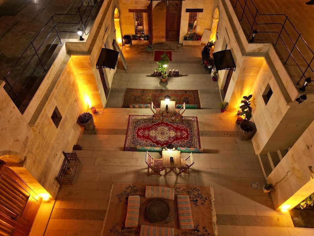 Lavinia Cappadocia Cave 10/50
