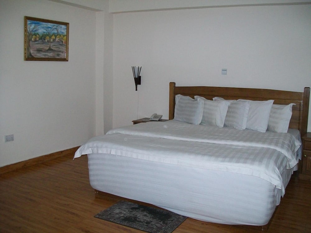 Ampomaah Hotel 4/45