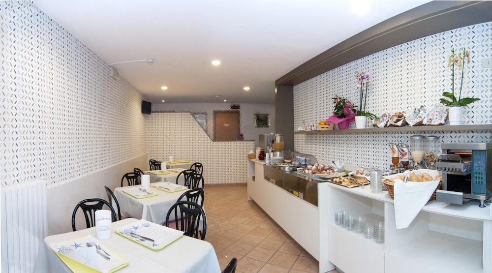 Hotel Letizia 38/50