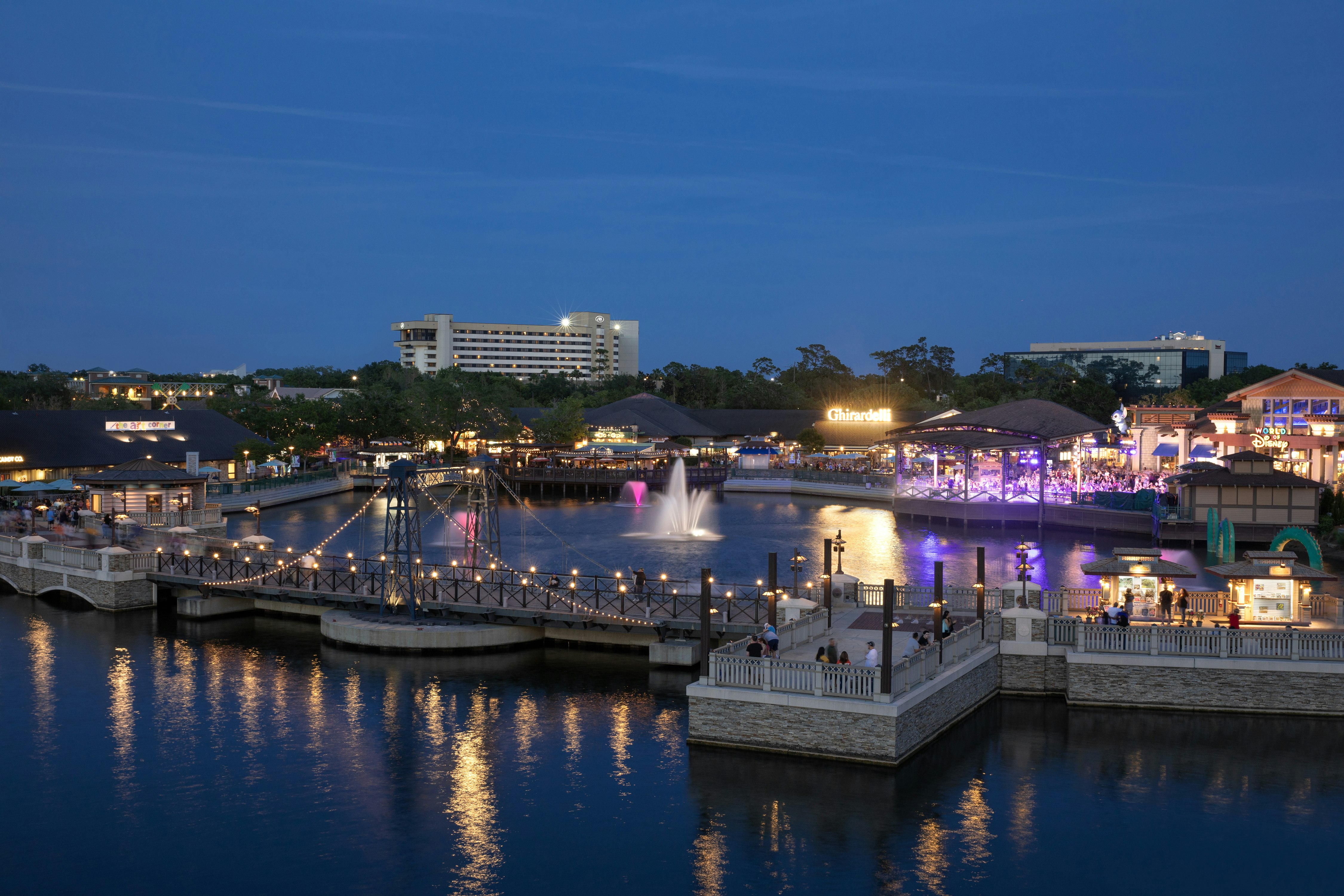 Hilton Orlando Lake Buena Vista - Disney Springs Area 56/62