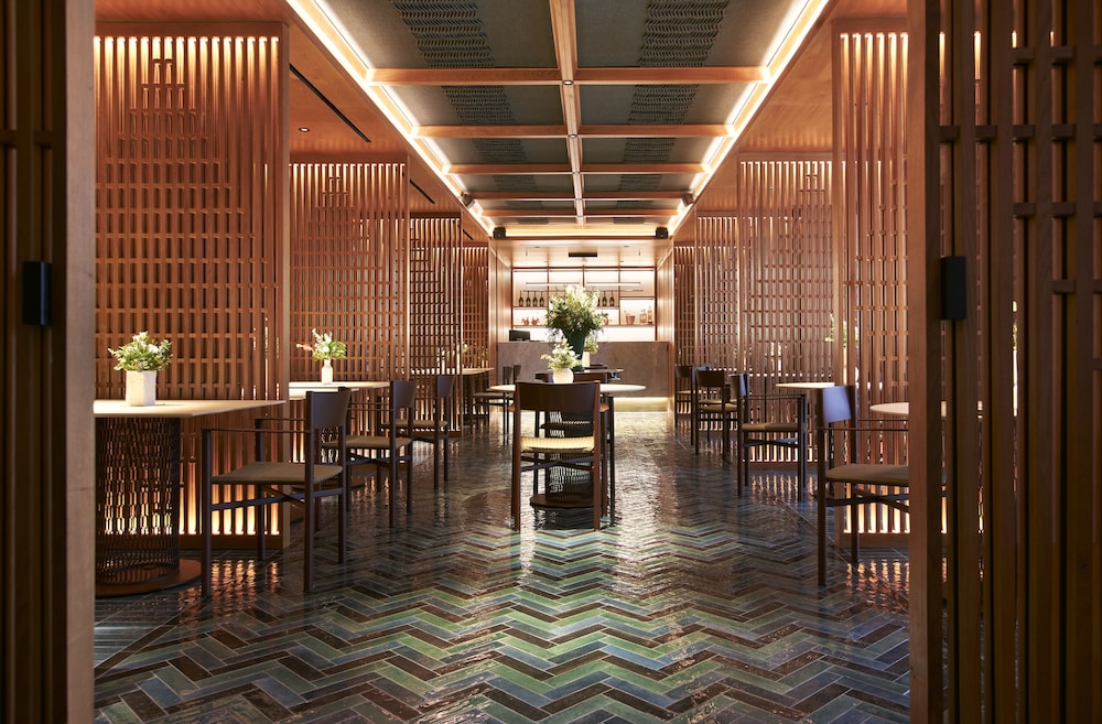 Valverde Hotel 43/46