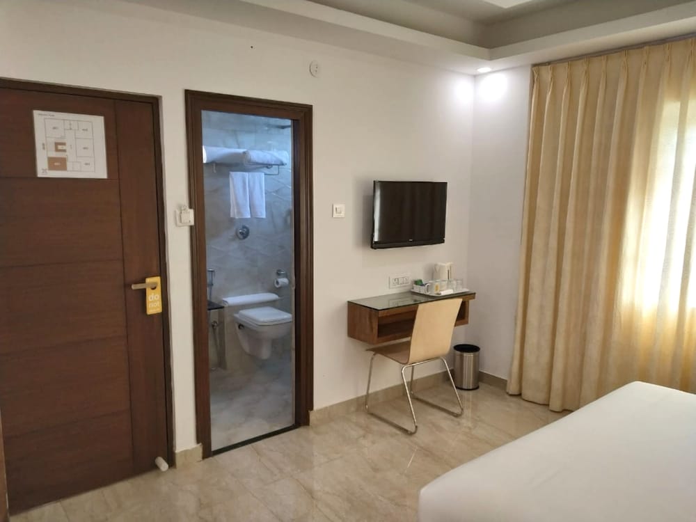 X by Bloom Indiranagar 25/36