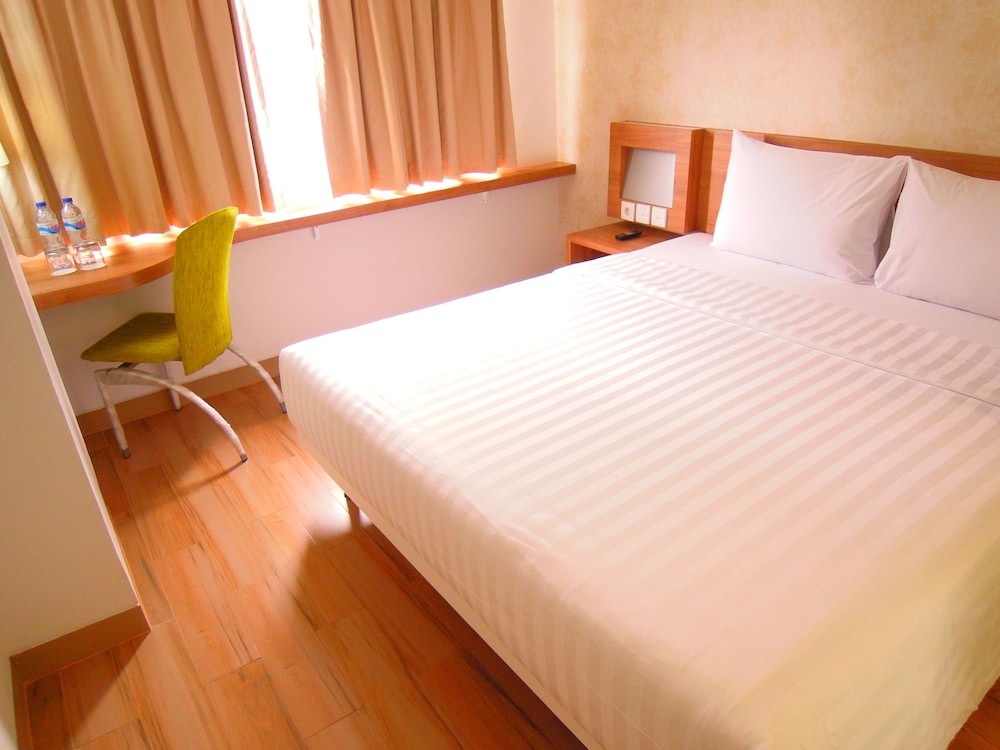 SUPERIOR, DOUBLE BED