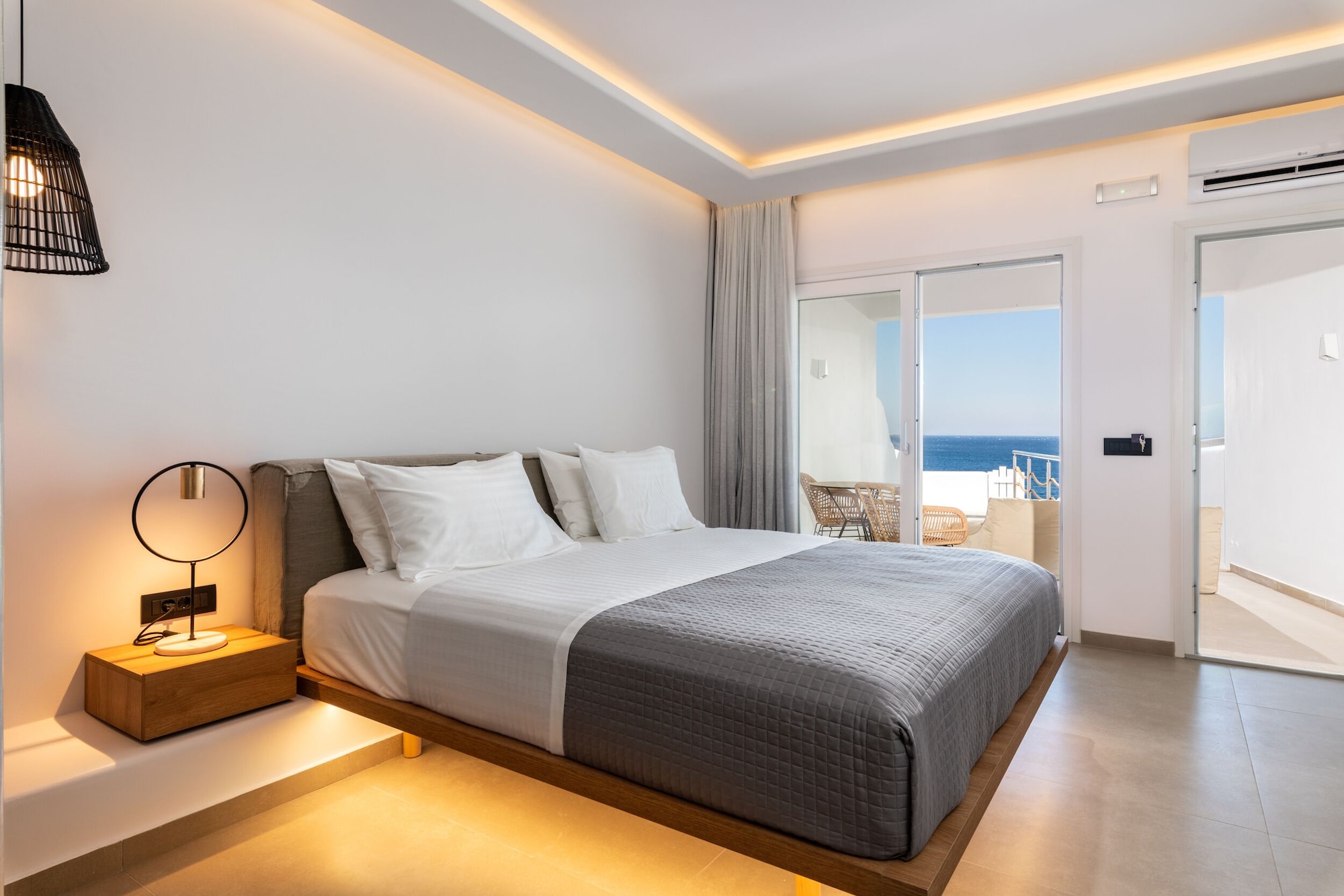 DELUXE, QUEEN BED, SEA VIEW, PRIVATE POOL