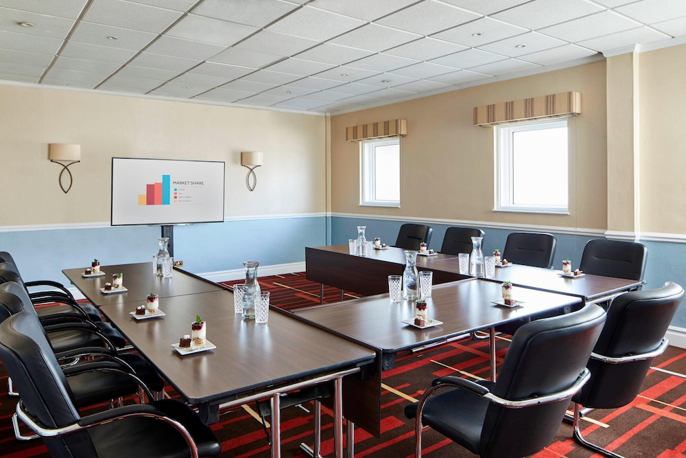Delta Hotels by Marriott Huntingdon 24/26