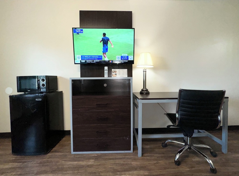 Euro Inn and Suites Slidell 14/17