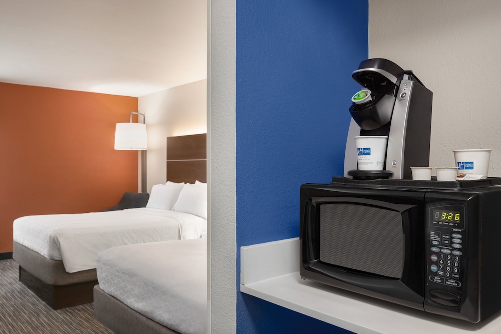 Holiday Inn Express Vero Beach West I 95 20/39