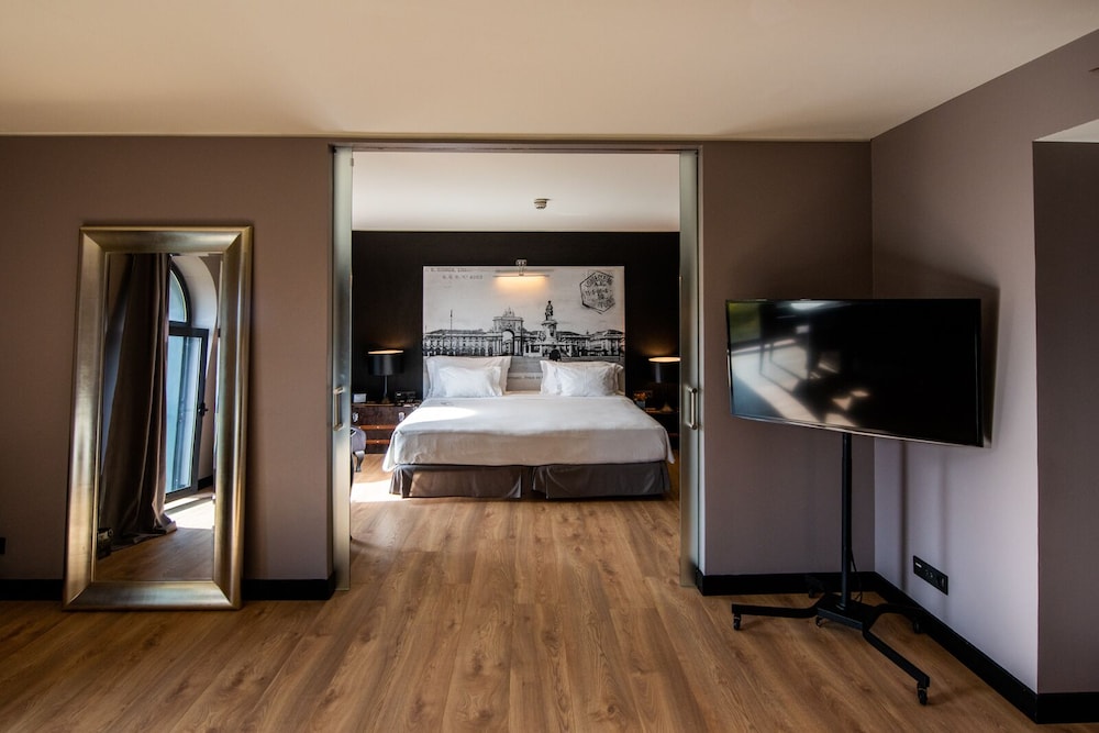 138 Liberdade Hotel 29/68