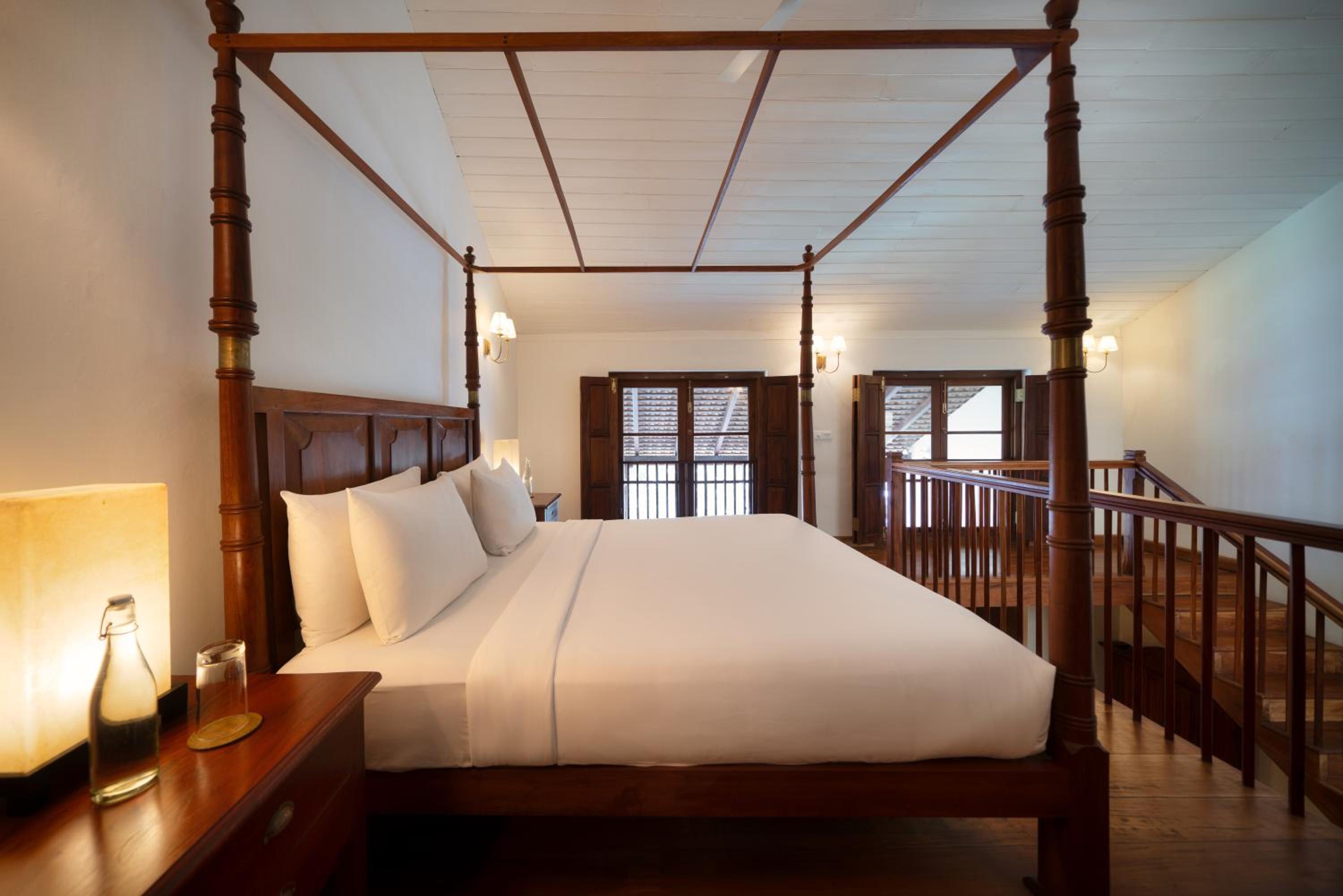 LOFT, SUITE