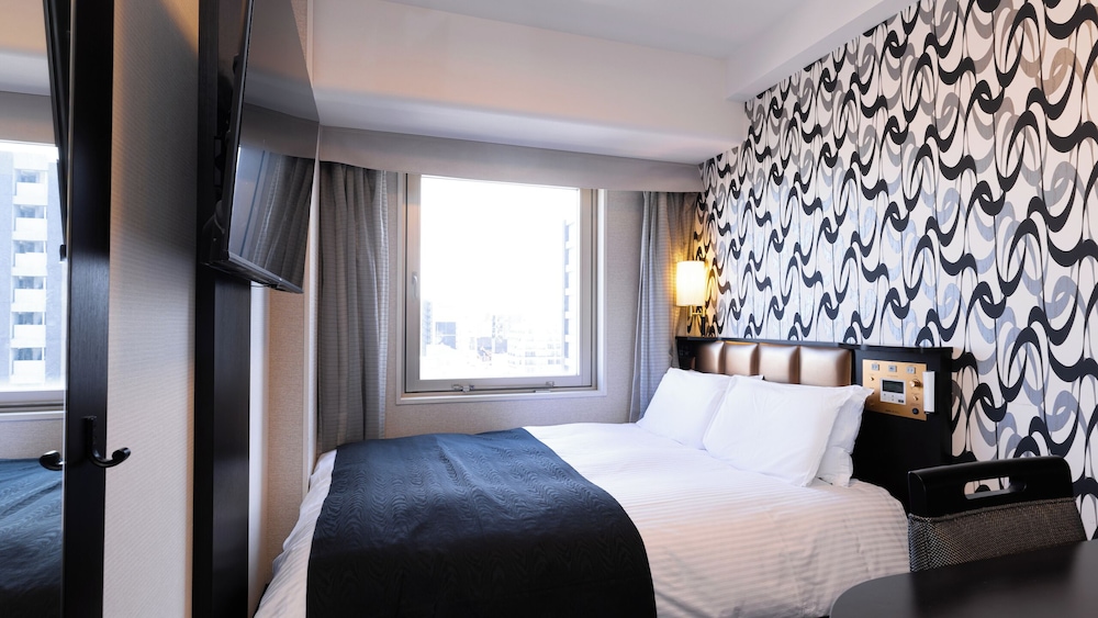 ROOM, DOUBLE BED