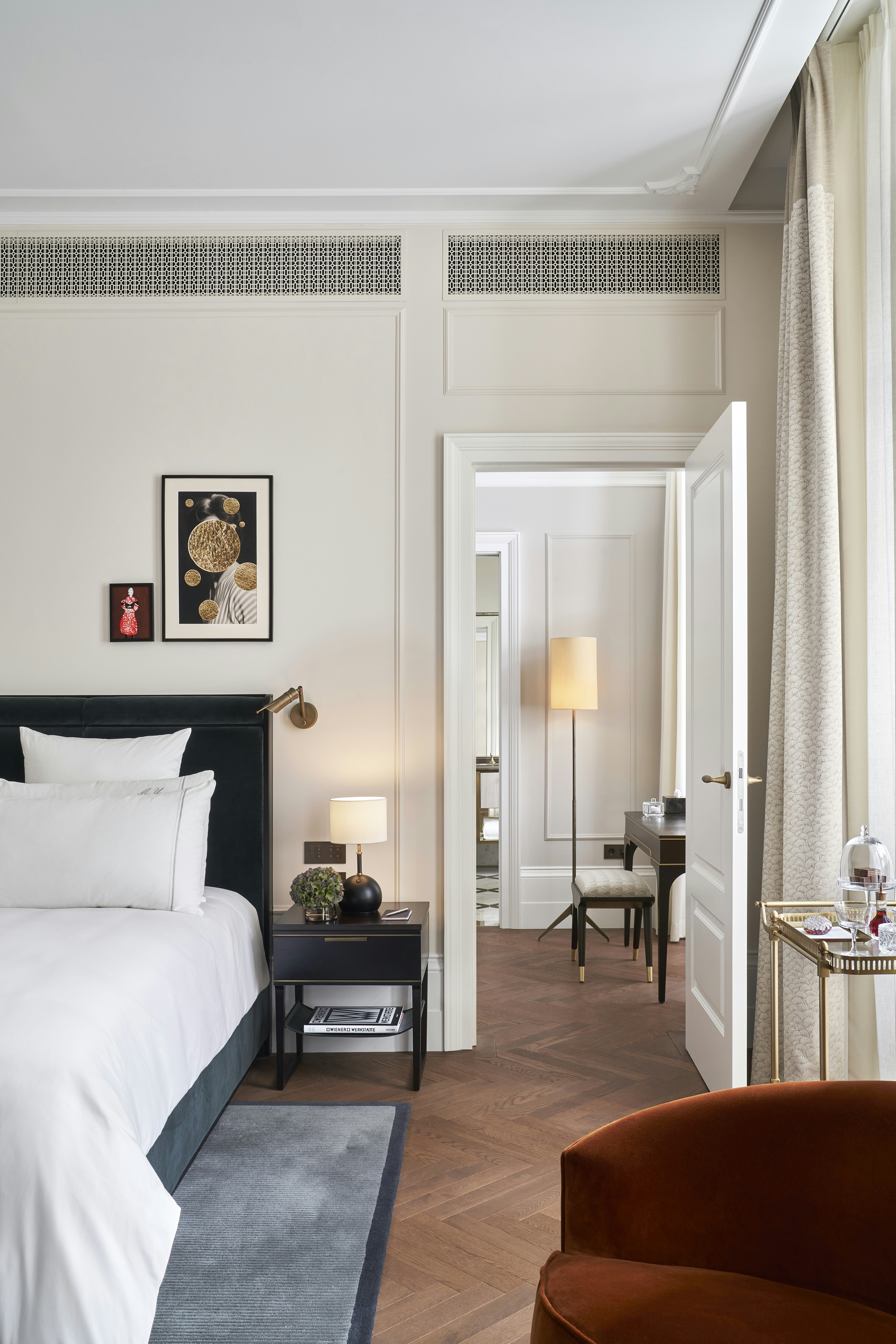 Rosewood Vienna 10/50