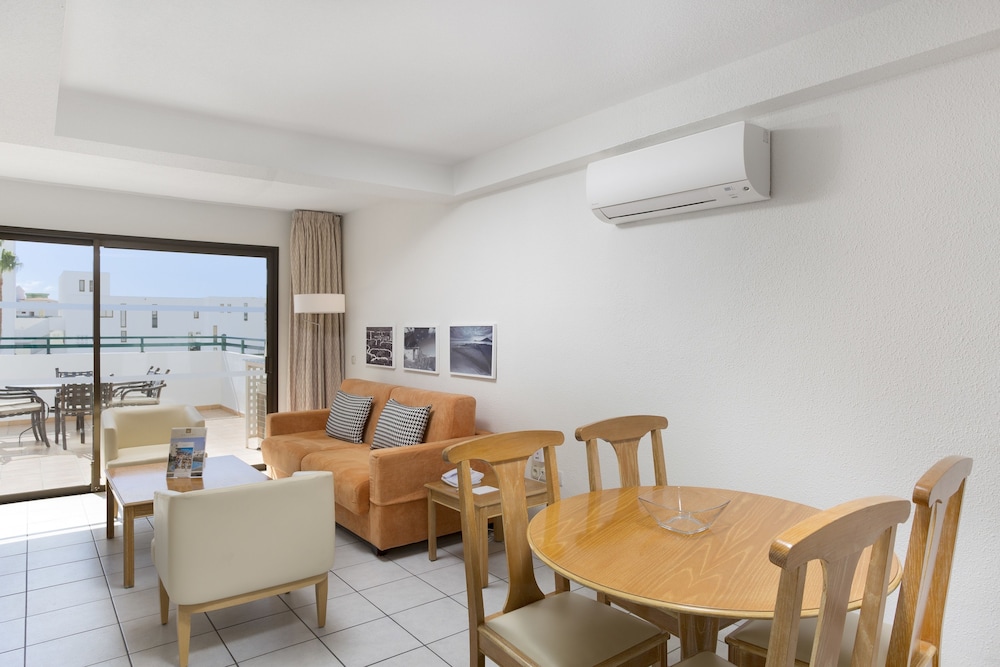 Sunset Bay Club 26/50