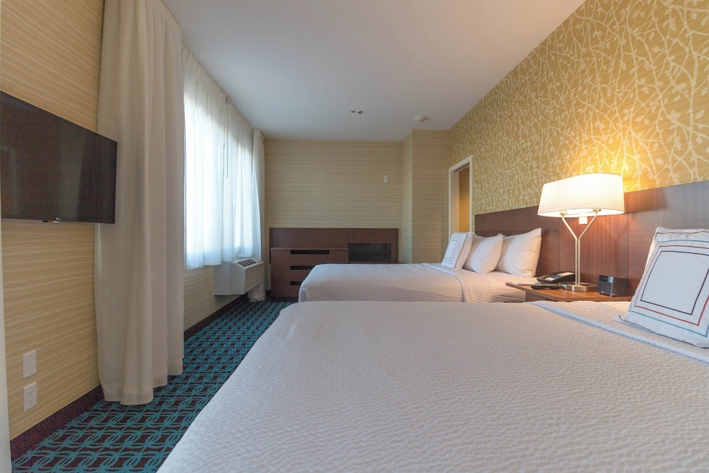 Suite, Multiple Beds