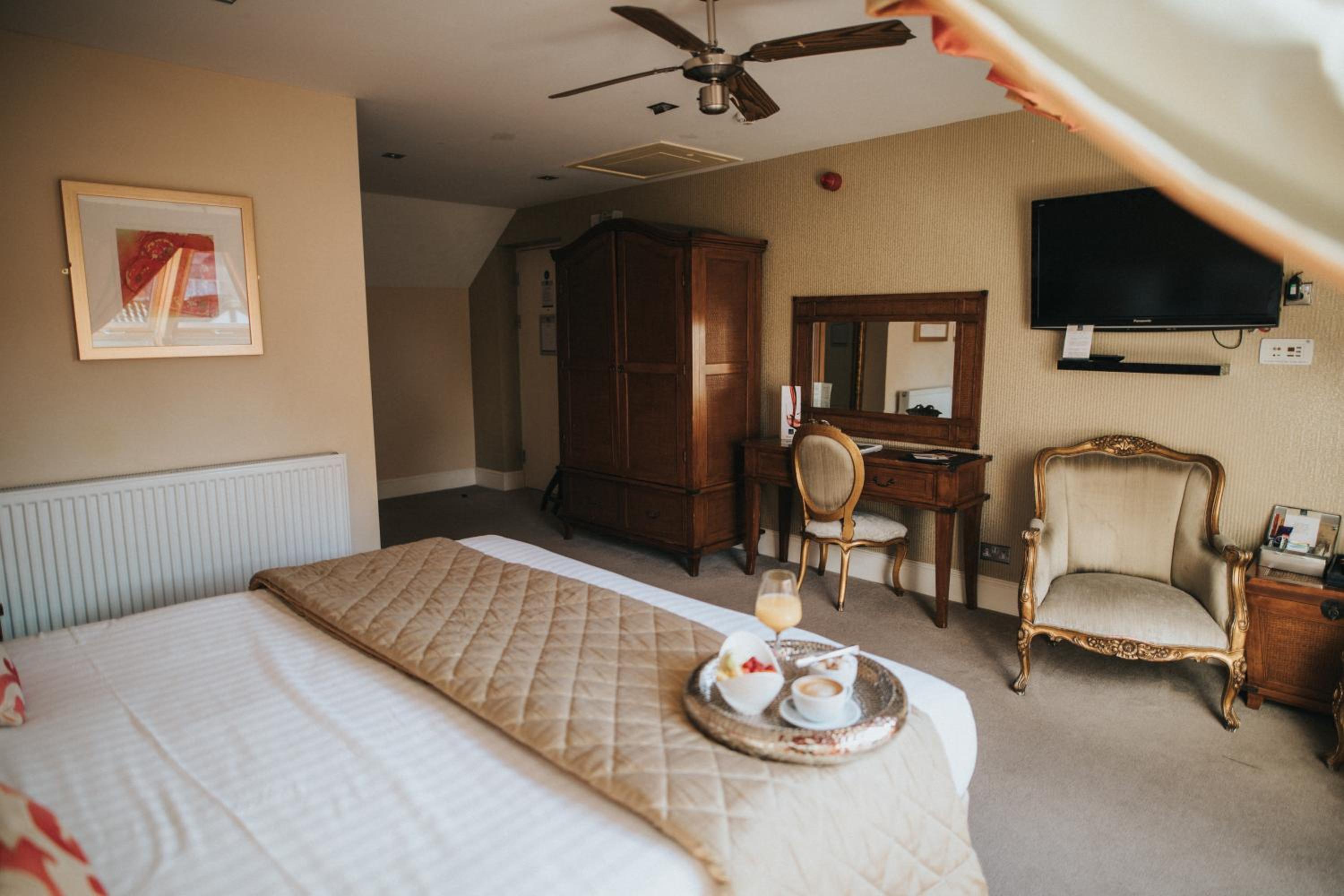 Hall Farm Hotel And Restaurant 34/58