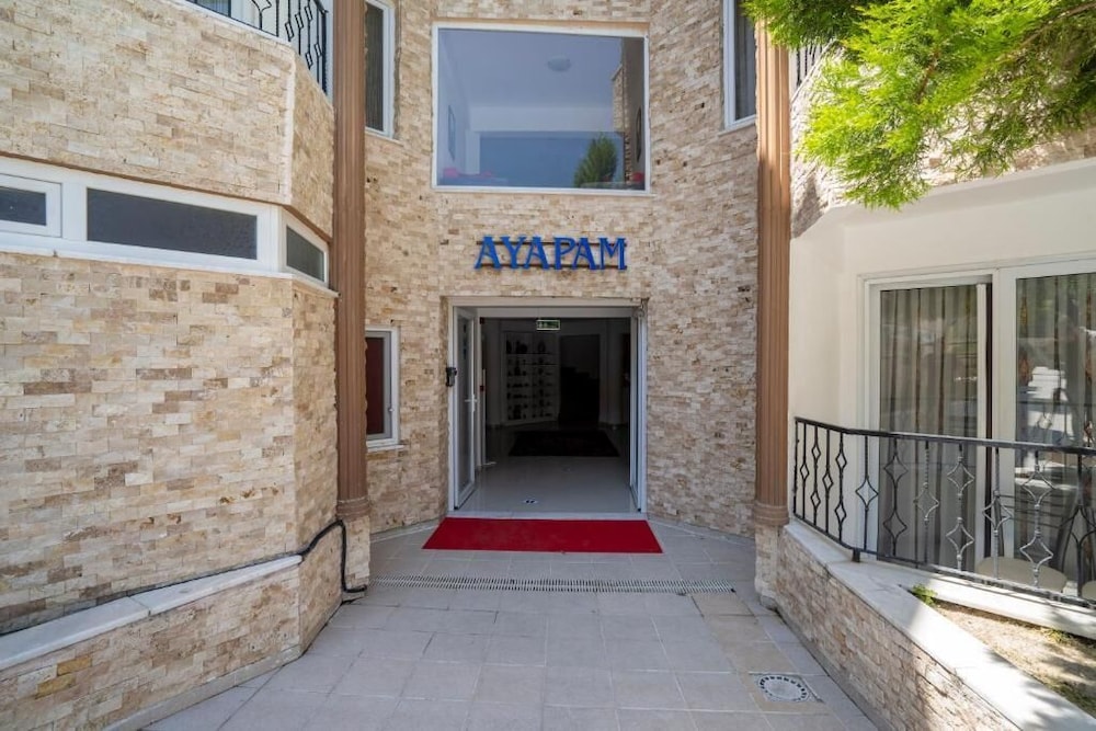Ayapam Hotel 31/40