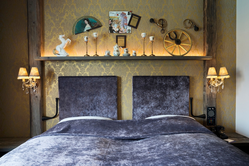 Boutique Hotel Traumerei #8 by Auracher Lochl 6/69