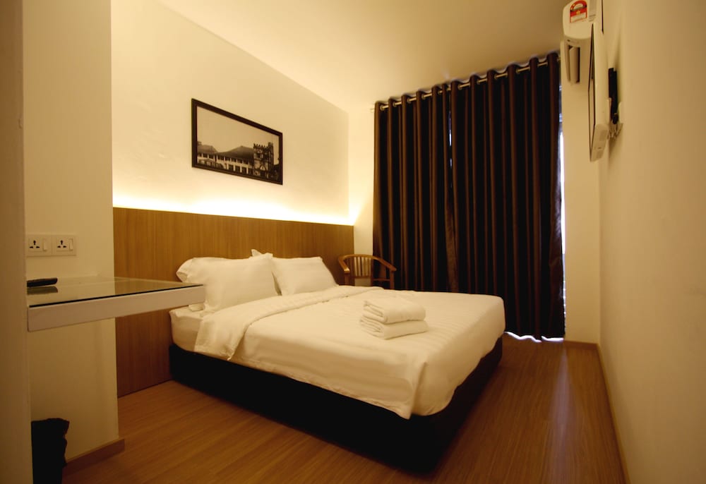 SUPERIOR, DOUBLE BED, RIVER VIEW