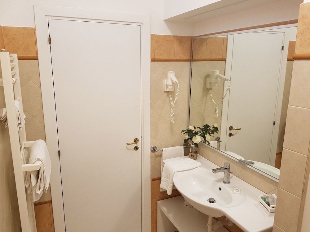 HOTEL GABBIANO BEACH 29/32