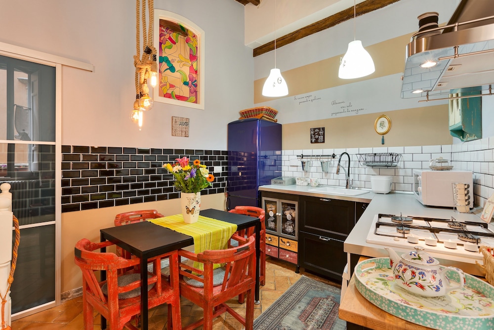 Rome as you feel - Vicolo delle Grotte 14/21