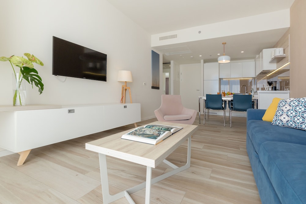 Romana Beach Resort 46/66